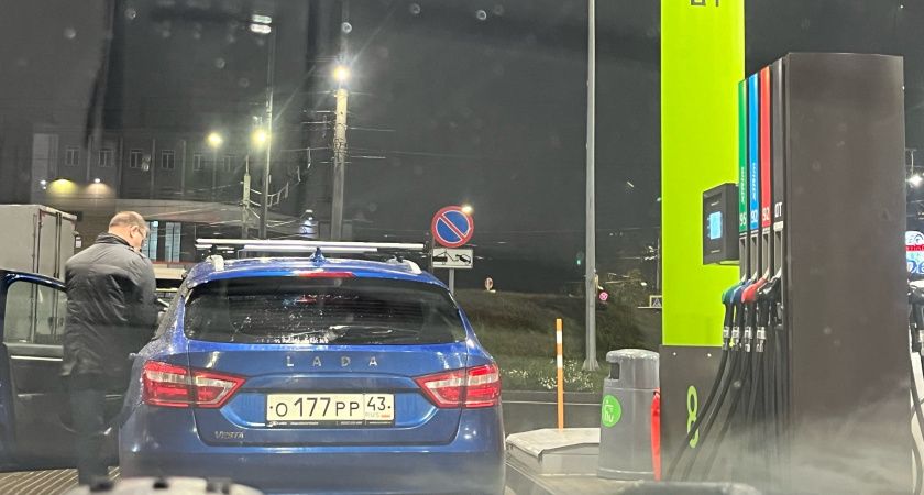 Почему смышленые водители не заправляют автомобиль на 1000 рублей - дело в одном подвохе
