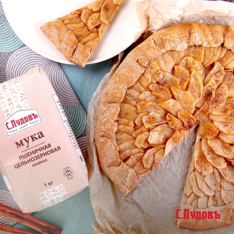 Галета с яблоками и корицей