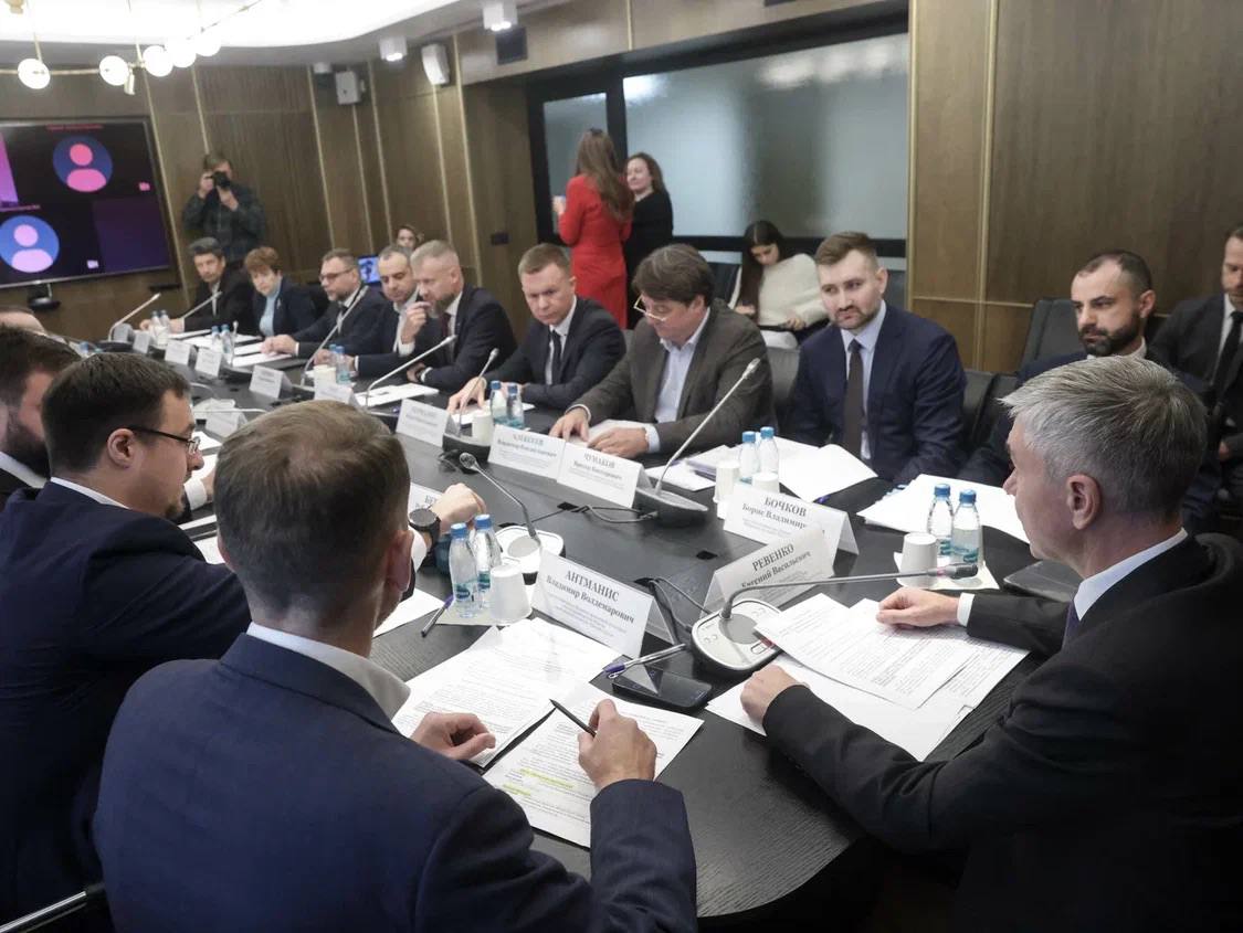 Заседание Рабочей группы по развитию Легкой Атлетики при Комитете Госдумы по спорту Заседание Рабочей группы по развитию Легкой Атлетики при Комитете Госдумы по спорту