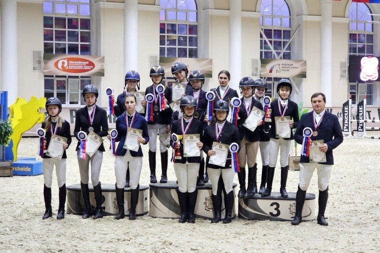Юные ивановские наездники успешно выступили на Всероссийских соревнованиях по конному спорту