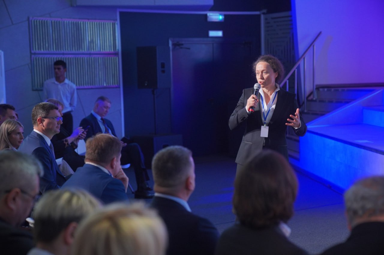 В Иванове обсудили стратегию развития легкой промышленности России до 2036 года В Иванове обсудили стратегию развития легкой промышленности России до 2036 года