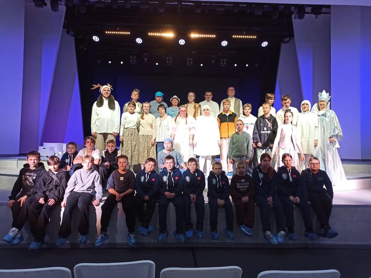 Юные хоккеисты со всего региона готовятся к новому сезону на льду ФОК «Арена Иваново» Юные хоккеисты со всего региона готовятся к новому сезону на льду ФОК «Арена Иваново»