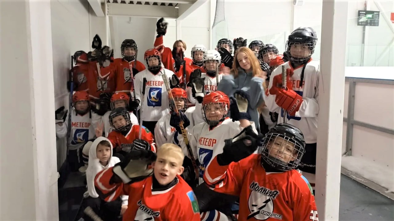Юные хоккеисты со всего региона готовятся к новому сезону на льду ФОК «Арена Иваново»