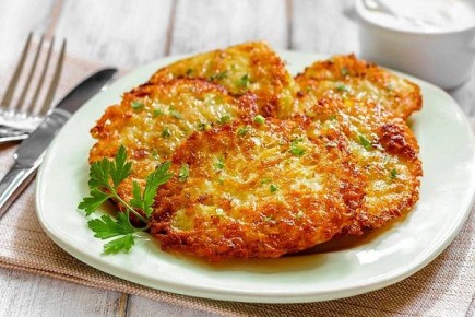 Драники с копченой колбасой: секреты приготовления вкусного блюда на каждый день
