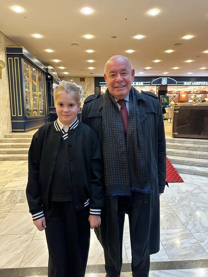 Юная ивановка встретилась с Президентом России в День народного единства Юная ивановка встретилась с Президентом России в День народного единства