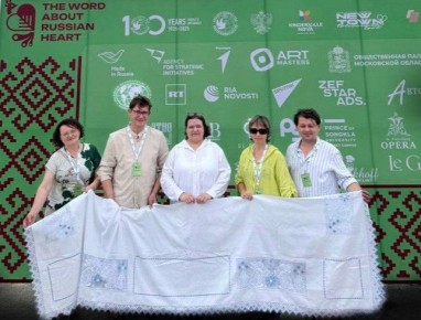 Мастера из Холуя Ивановской области презентовали свое творчество в Тайланде