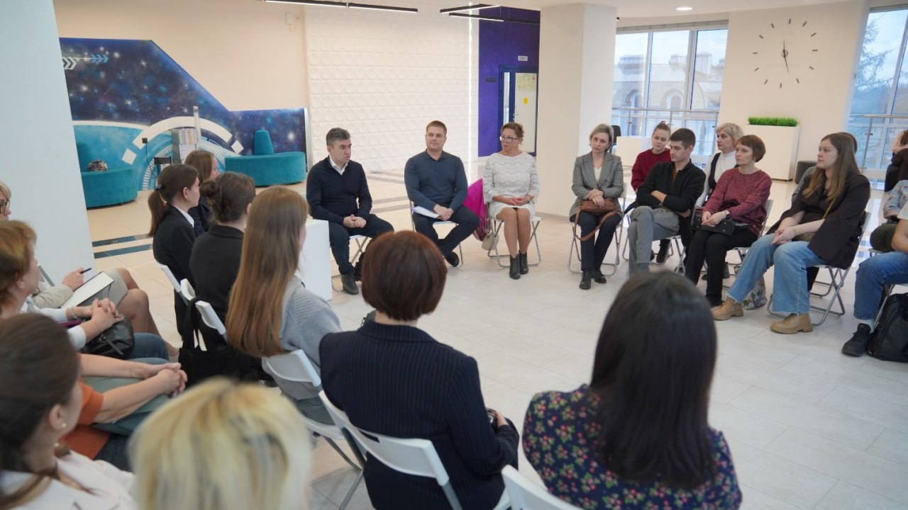 Станислав Воскресенский обсудил с участковыми терапевтами меры по повышению доступности записи к врачам