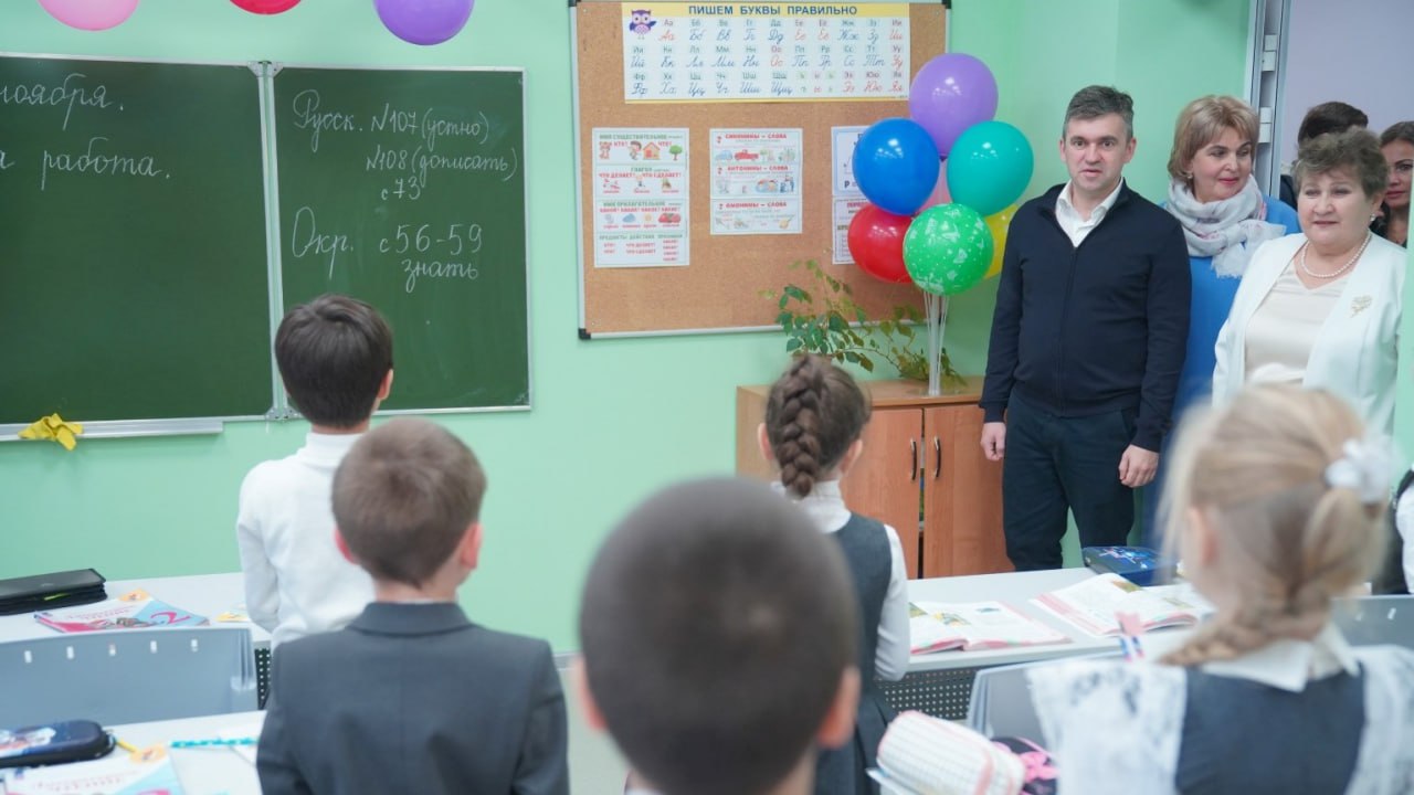 Крупнейшая школа Фурмановского района открыта после масштабного преображения Крупнейшая школа Фурмановского района открыта после масштабного преображения