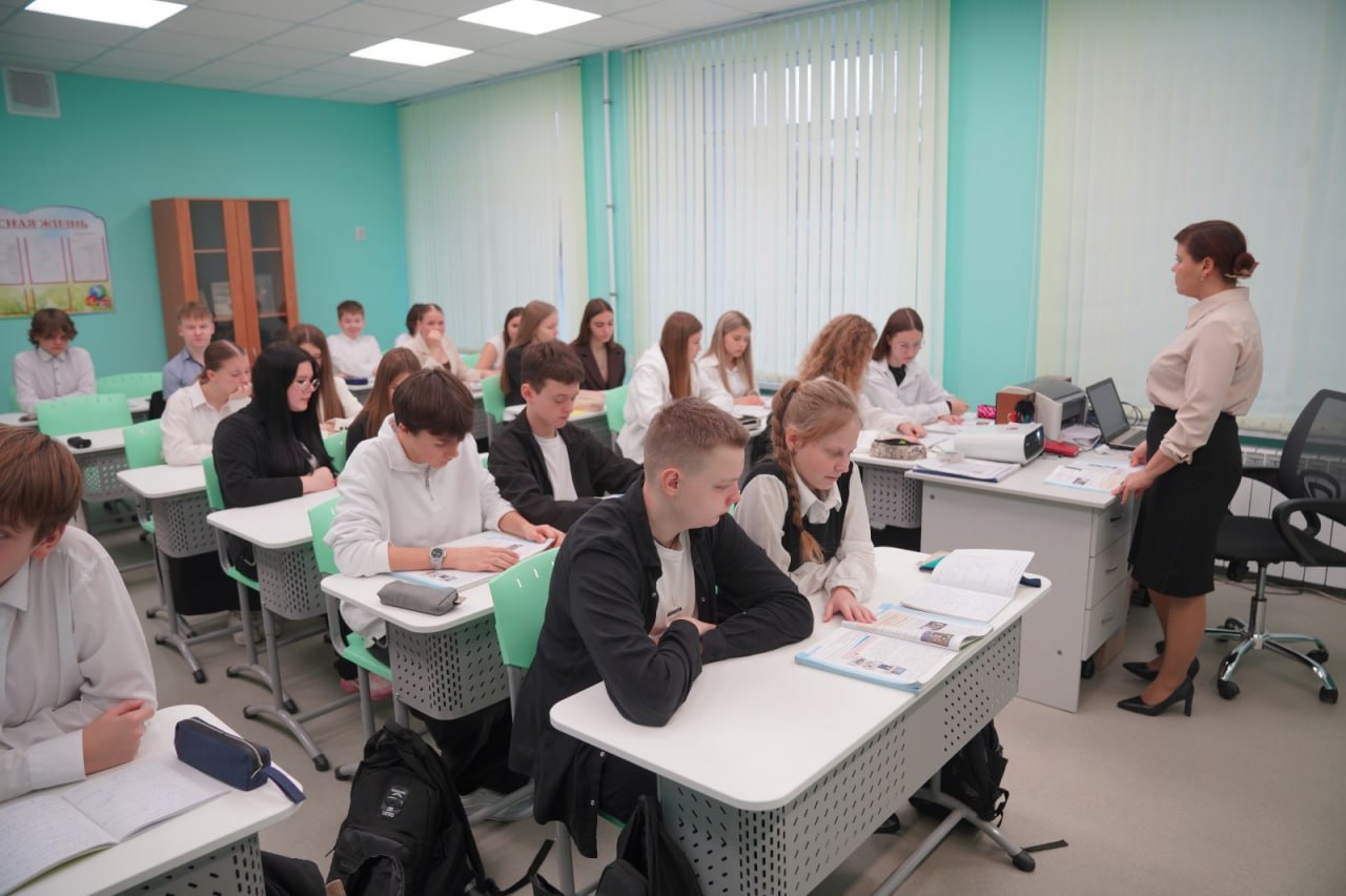 Крупнейшая школа Фурмановского района открыта после масштабного преображения Крупнейшая школа Фурмановского района открыта после масштабного преображения