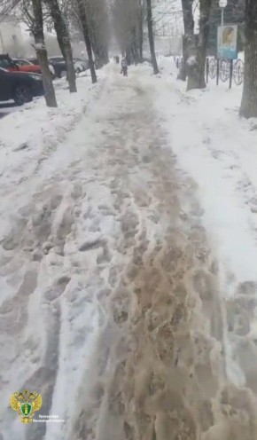 В Иванове суд удовлетворил иск прокуратуры в защиту прав пенсионерки, получившей травму при падении на льду