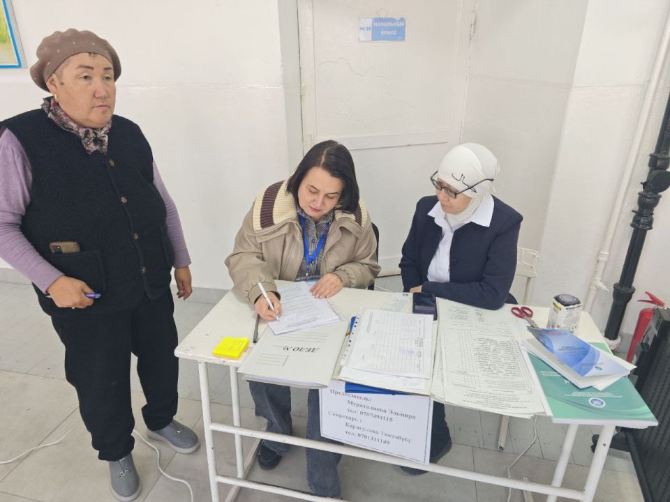 В Киргизии прошли досрочные выборы в парламент