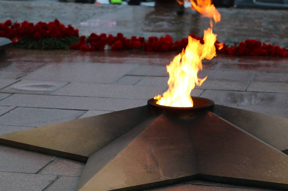 С 2014 года ежегодно 3 декабря отмечается Памятная дата России – День Неизвестного Солдата С 2014 года ежегодно 3 декабря отмечается Памятная дата России – День Неизвестного Солдата