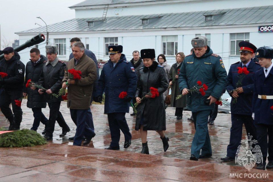Ежегодно в России 3 декабря отмечается День Неизвестного солдата Ежегодно в России 3 декабря отмечается День Неизвестного солдата
