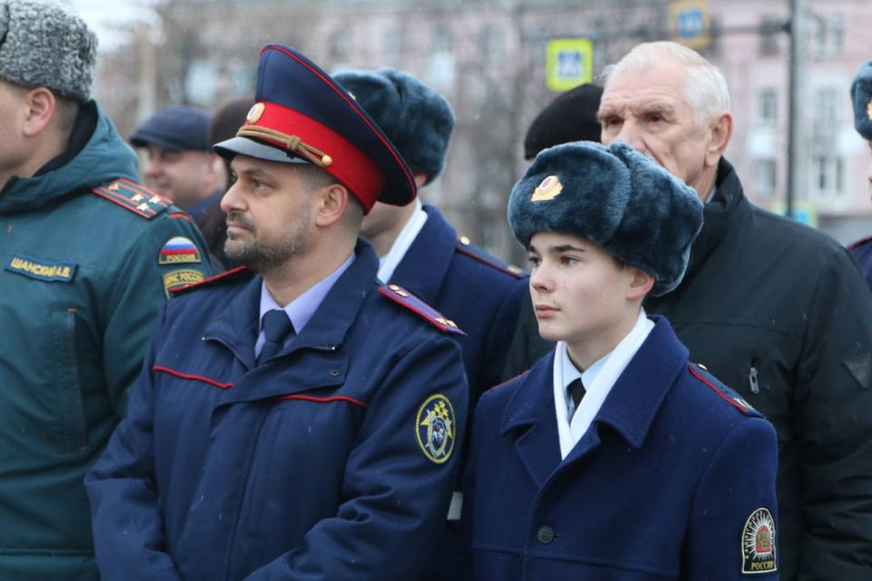 С 2014 года ежегодно 3 декабря отмечается Памятная дата России – День Неизвестного Солдата С 2014 года ежегодно 3 декабря отмечается Памятная дата России – День Неизвестного Солдата