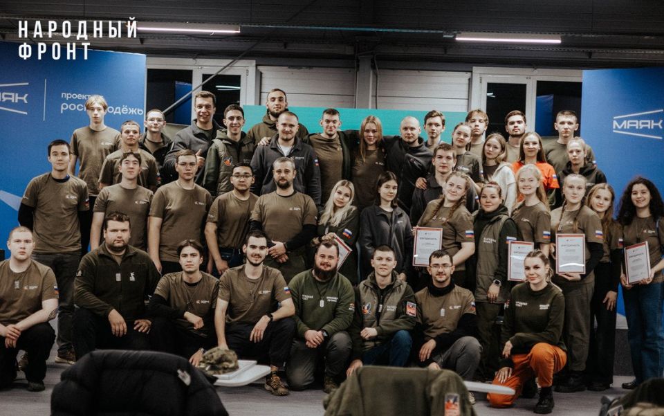 Добровольцы из трёх регионов завершили смену гуманитарной миссии в ДНР и ЛНР