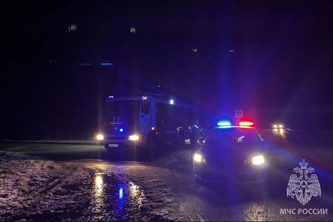 За минувшие сутки пожарно- спасательные подразделения: За минувшие сутки пожарно- спасательные подразделения: