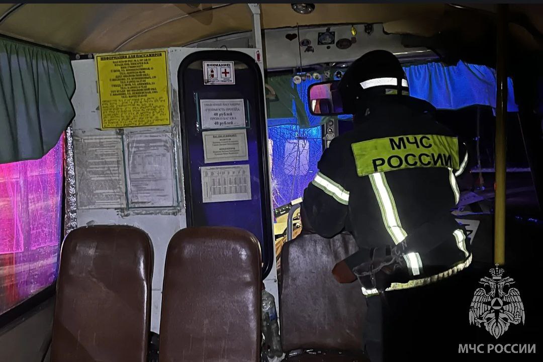 За минувшие сутки пожарно- спасательные подразделения: За минувшие сутки пожарно- спасательные подразделения: