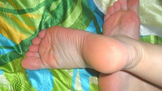 Как вернуть пяткам ухоженный вид: пять простых и экономичных способов для женщин за 50