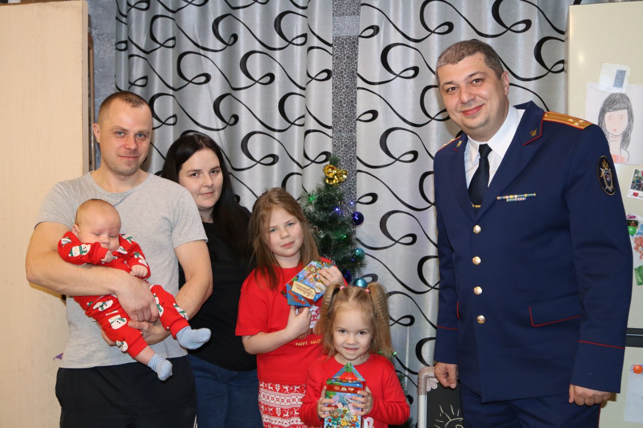 Руководитель следственного управления принял участие во Всероссийской акции «Елка желаний»