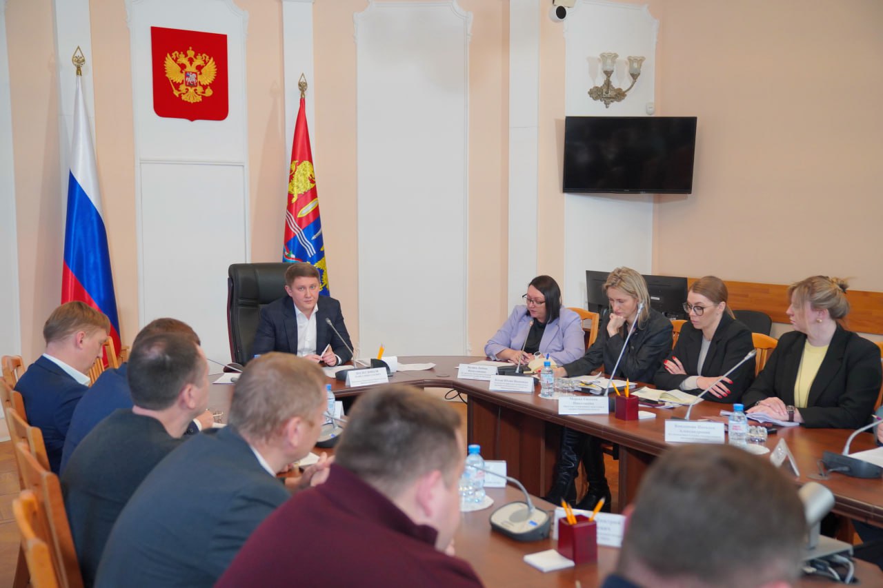 Службы жизнеобеспечения региона переведены на усиленный режим работы на период предстоящих праздничных и выходных дней Службы жизнеобеспечения региона переведены на усиленный режим работы на период предстоящих праздничных и выходных дней