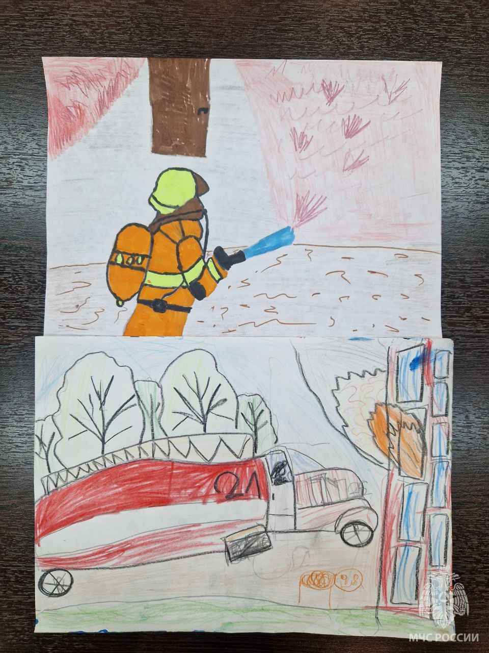 В Главном управлении МЧС России по Ивановской области завершился конкурс «Новогодняя открытка», который был проведён с целью популяризации профессии пожарных и спасателей среди детей и молодежи В Главном управлении МЧС России по Ивановской области завершился конкурс «Новогодняя открытка», который был проведён с целью популяризации профессии пожарных и спасателей среди детей и молодежи
