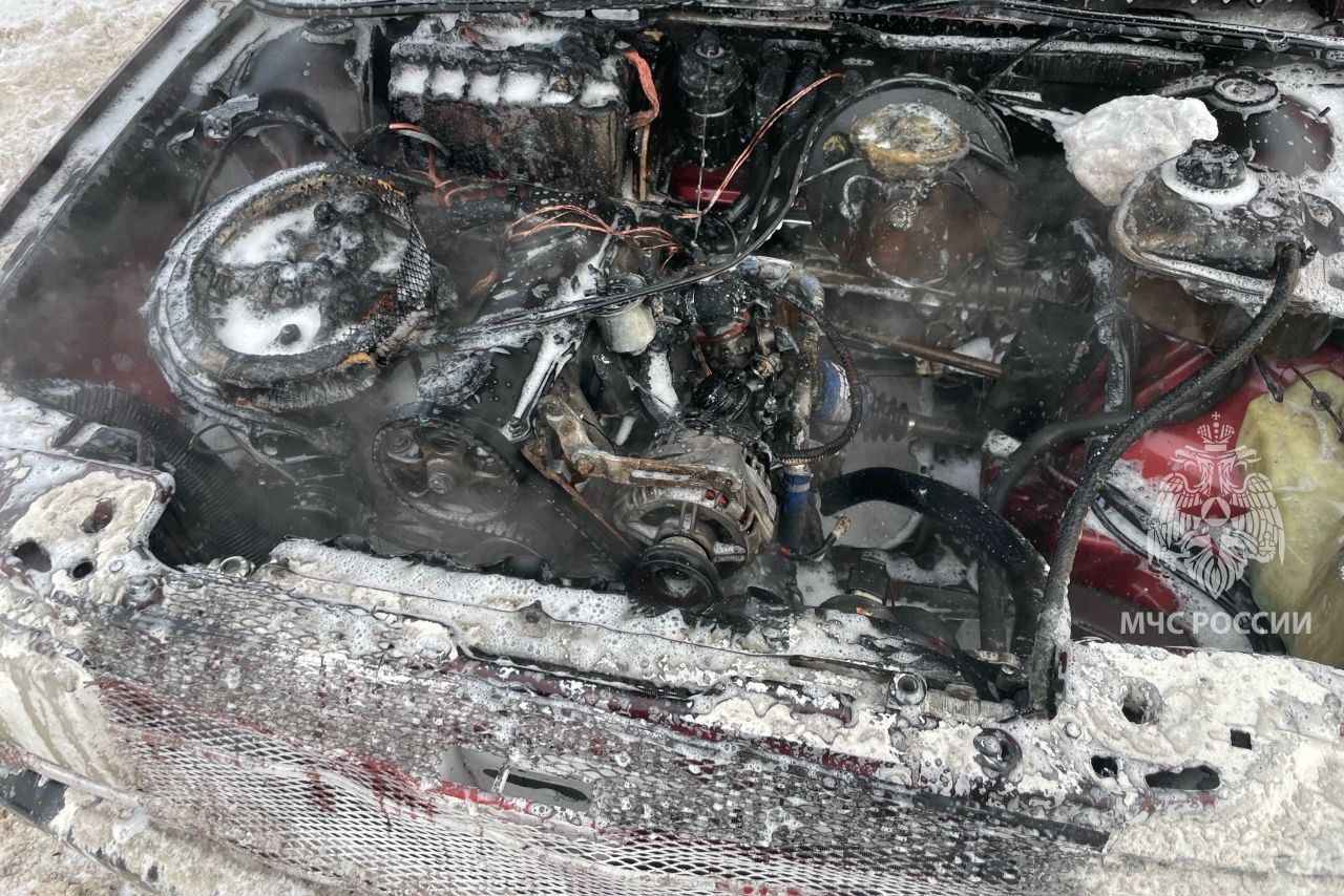 За минувшие сутки пожарно- спасательные подразделения: За минувшие сутки пожарно- спасательные подразделения: