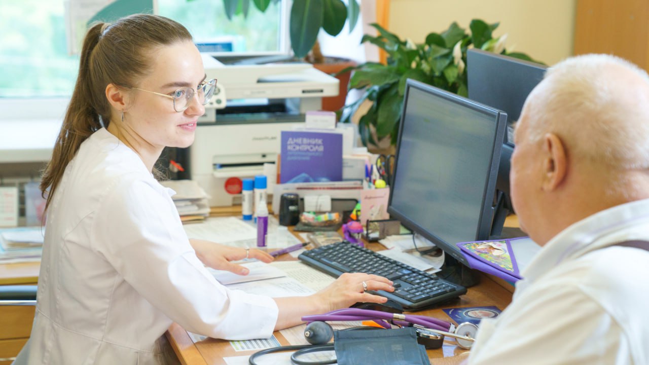 В медицинские учреждения Ивановской области трудоустроились более 300 молодых специалистов