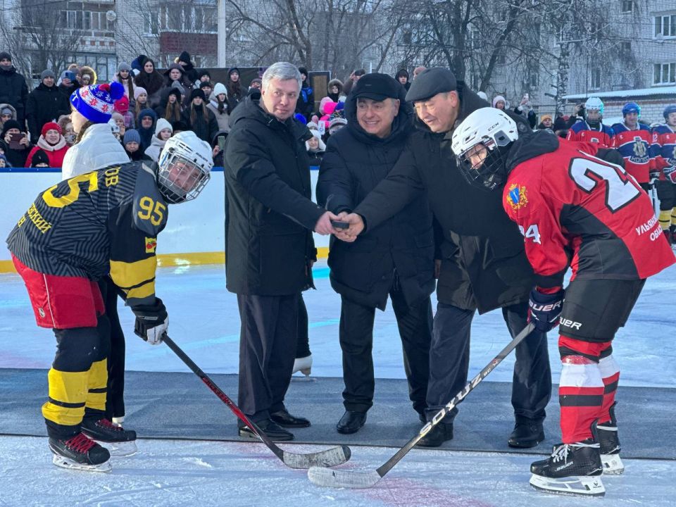 В рамках региональной недели член Комитета Государственной Думы по физической культуре и спорту Владислав Третьяк посетил Ульяновскую область
