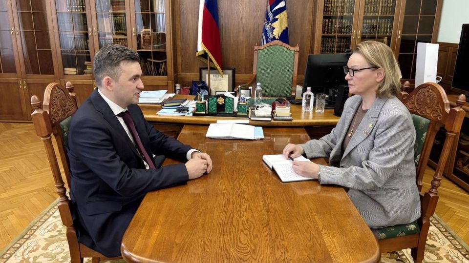 ��������� ������������� ������ ������� ������� � ������������� ������������� ���� �������� ��������