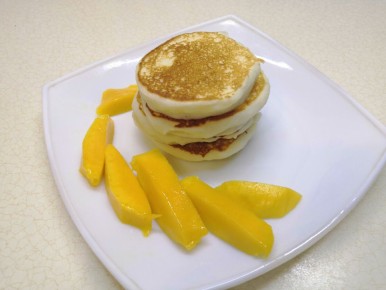 Вкусные и полезные оладьи из творога: простой рецепт для завтрака