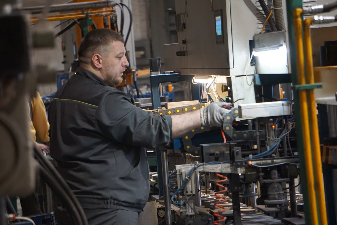 Предприятие «ИСМА» организует экскурсии на производство для студентов колледжей в рамках проекта АСИ «Открытая промышленность» Предприятие «ИСМА» организует экскурсии на производство для студентов колледжей в рамках проекта АСИ «Открытая промышленность»