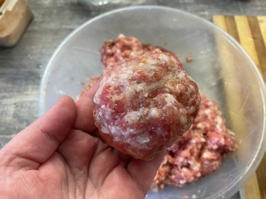 Как быстро разморозить фарш без потери вкуса и качества