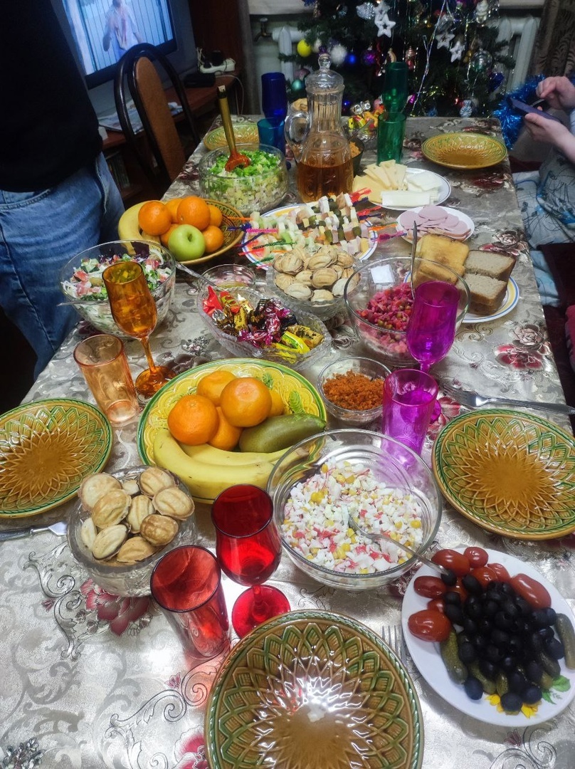 Оливье на Новый год: традиции и новые идеи