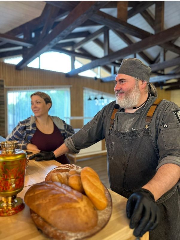 Уникальный онлайн-мастер-класс: погружаемся в мир русской кухни с Олегом Ольховым