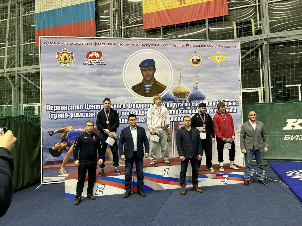 Ивановец стал серебряным призером первенства ЦФО по греко-римской борьбе