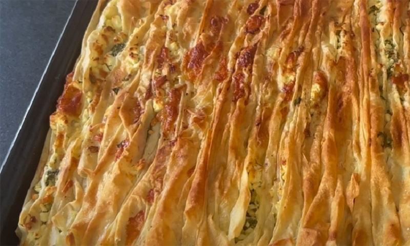 Шедевр за минуту: пирог из фило, который удивит и порадует