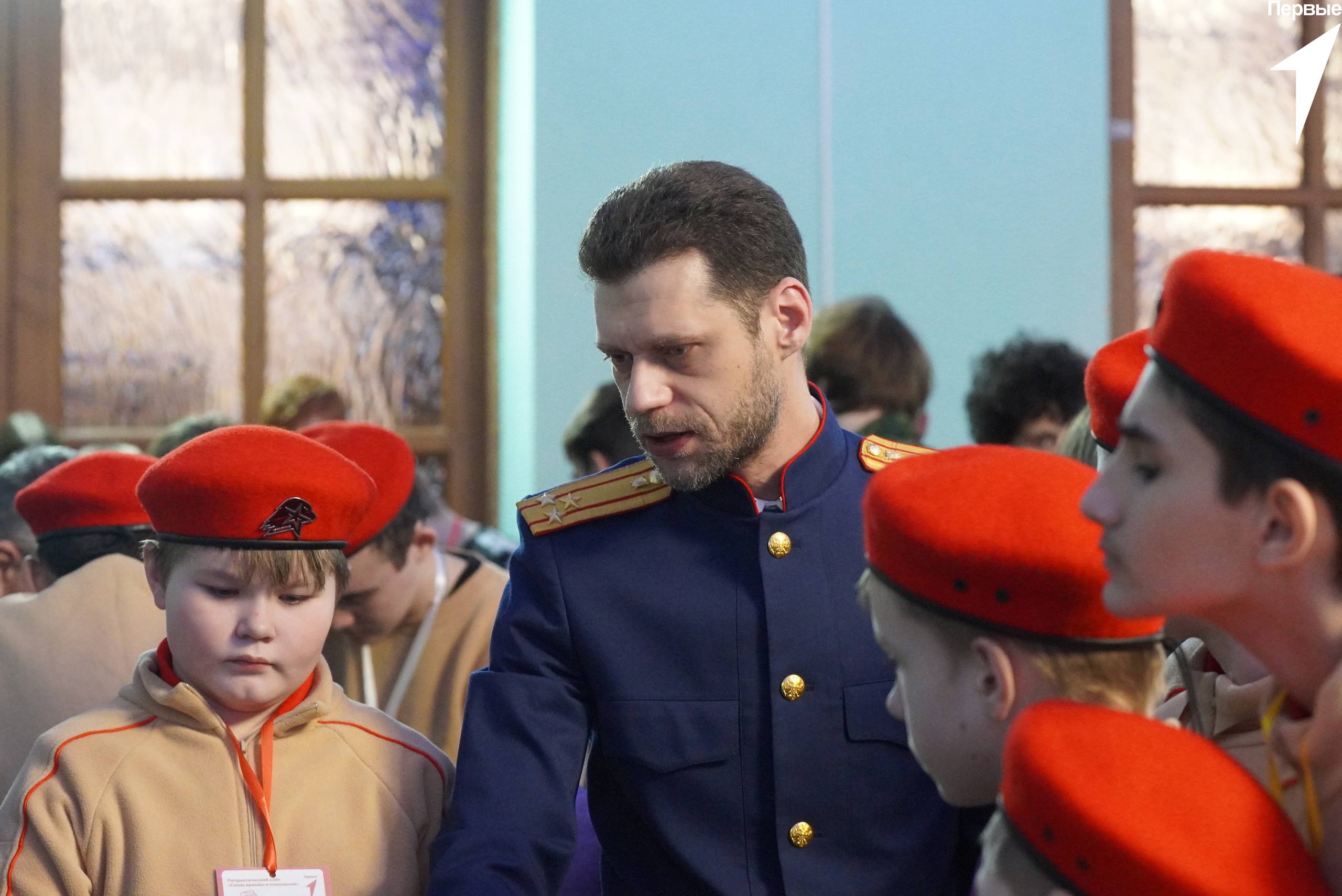 Офицеры СК России стали участниками диалога поколений на региональном патриотическом слете «Связь времен и поколений» Офицеры СК России стали участниками диалога поколений на региональном патриотическом слете «Связь времен и поколений»