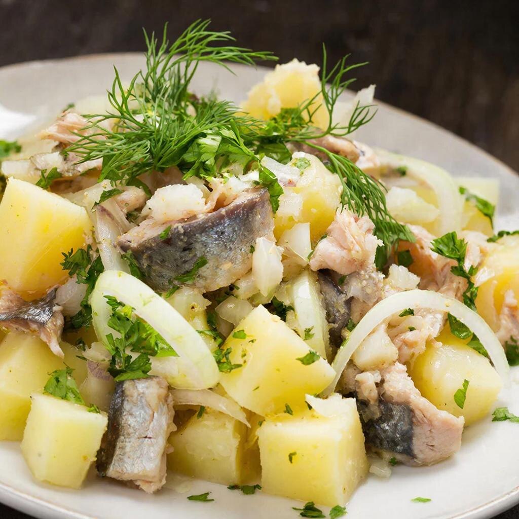 Необычные вкусы: Салат из сельди с луком