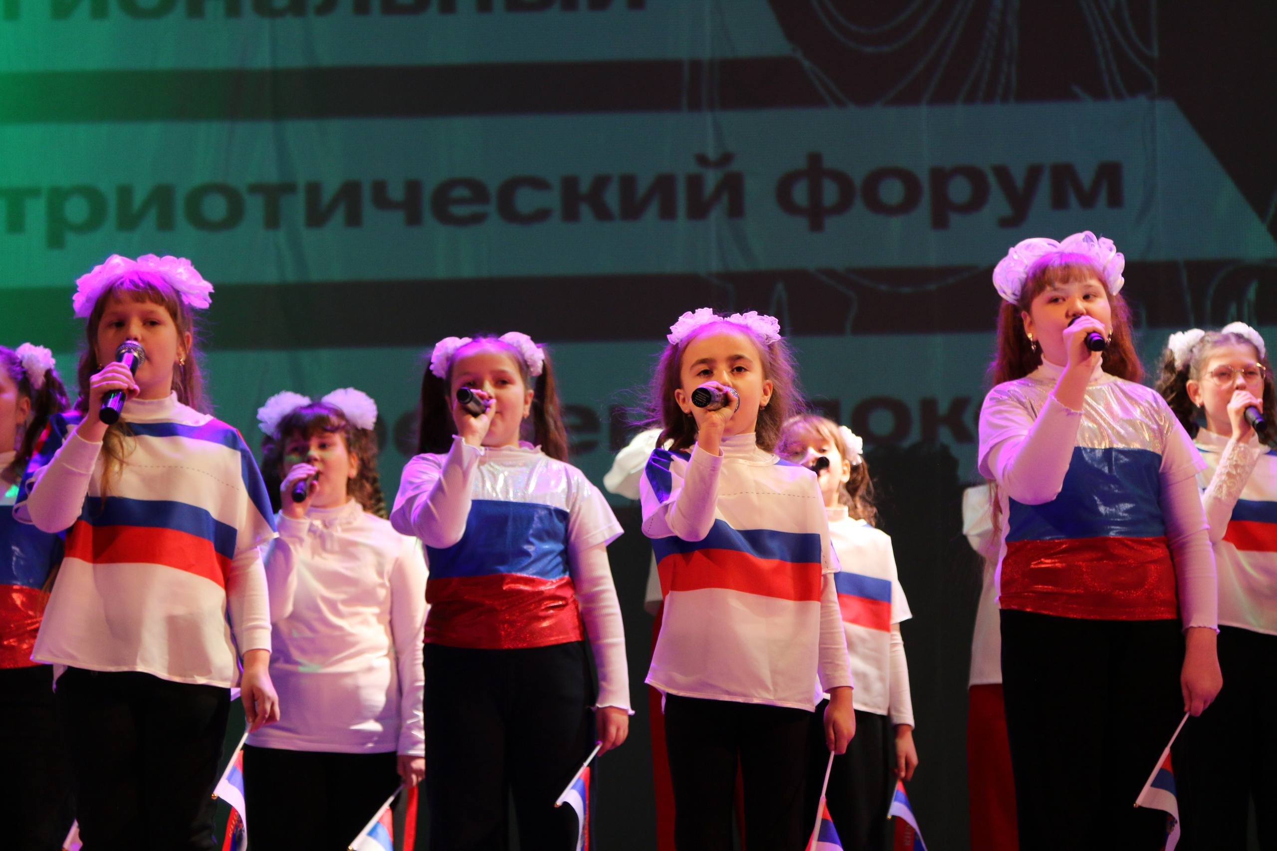 Офицеры СК России стали участниками диалога поколений на региональном патриотическом слете «Связь времен и поколений» Офицеры СК России стали участниками диалога поколений на региональном патриотическом слете «Связь времен и поколений»