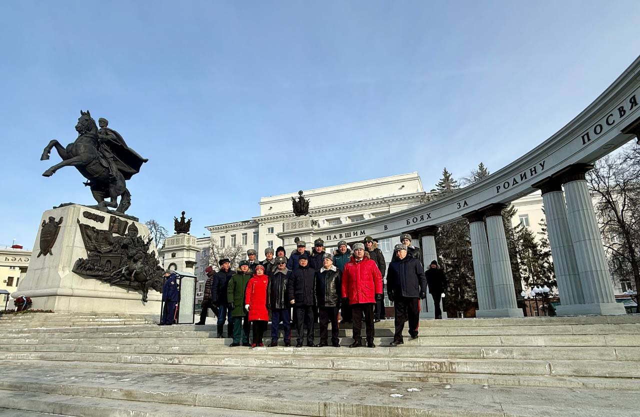 С Днем защитника Отечества! Помним и чтим героев С Днем защитника Отечества! Помним и чтим героев