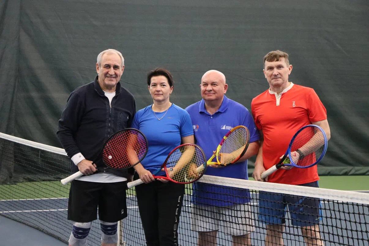 В Смоленске стартовал теннисный турнир памяти Юрия Гагарина В Смоленске стартовал теннисный турнир памяти Юрия Гагарина