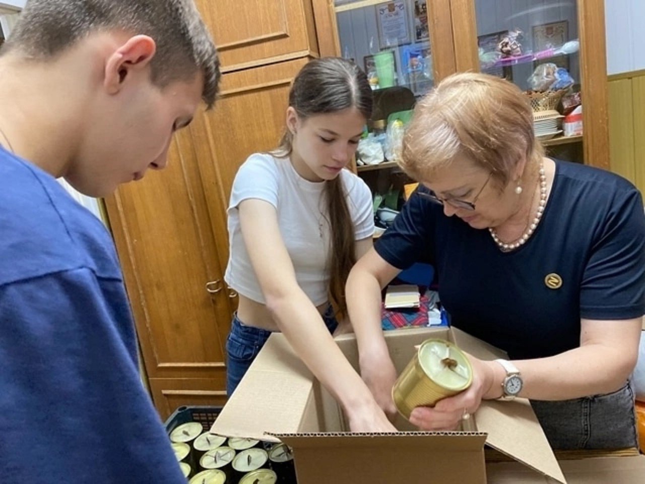 Мастер-класс по изготовлению окопных свечей прошел в Тейково Мастер-класс по изготовлению окопных свечей прошел в Тейково