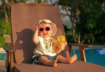 Как сделать поездку с ребенком на машине удобной и комфортной