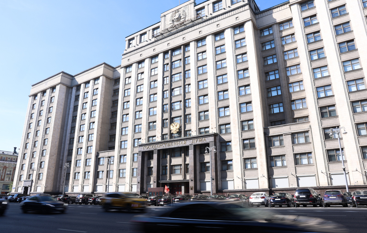 Госдума рассмотрит законопроект о защите россиян, арестованных за границей