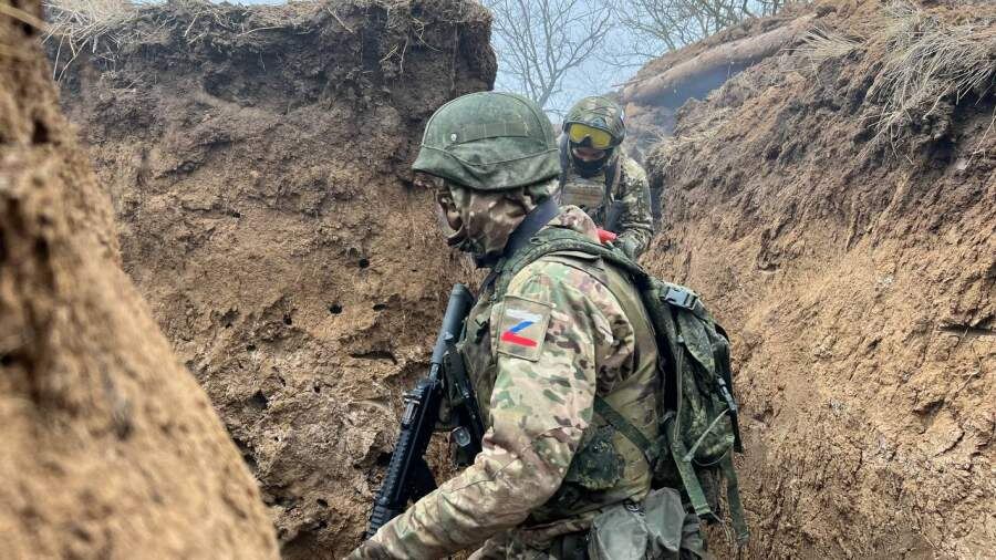 Новый закон России защищает иностранных служащих в армии от выдворения