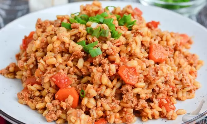 Как приготовить перловую кашу с мясом: секреты совершенного блюда