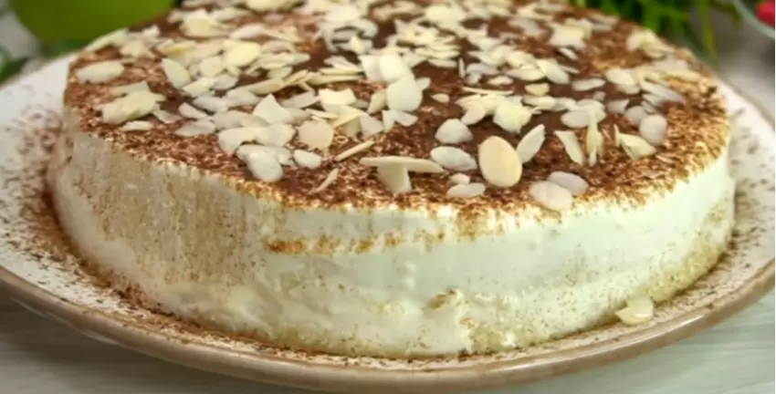 Быстрый и вкусный манник: идеальное лакомство за 9 минут