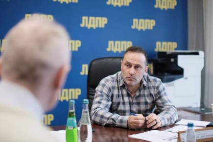 В рамках региональной недели первый заместитель председателя Комитета Государственной Думы по физической культуре и спорту Дмитрий Свищев провёл приём граждан в Государственной Думе по линии фракции ЛДПР