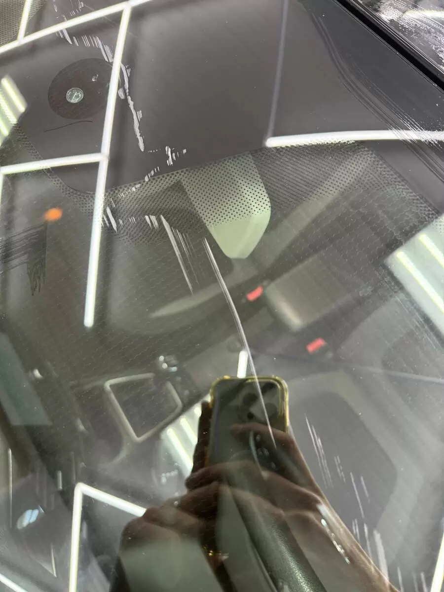 Почему полировка стекла стала необходимостью для вашего автомобиля