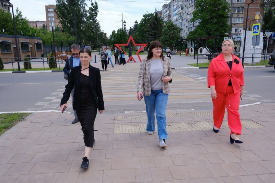 Ирина Куксенкова: Рабочий день в Макеевке - на встрече с врио главы города Юлией Ивановой обсудили темпы модернизации городской инфраструктуры Ирина Куксенкова: Рабочий день в Макеевке - на встрече с врио главы города Юлией Ивановой обсудили темпы модернизации городской инфраструктуры